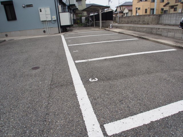 セジュール大蔵の駐車場
