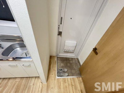 【玄関】 | メゾン東栄豊南