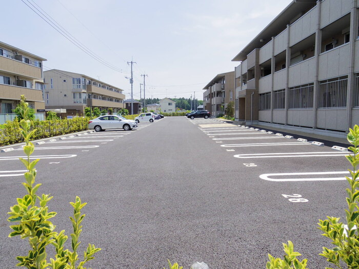 ラ・ペジブル Bの駐車場|駐車場