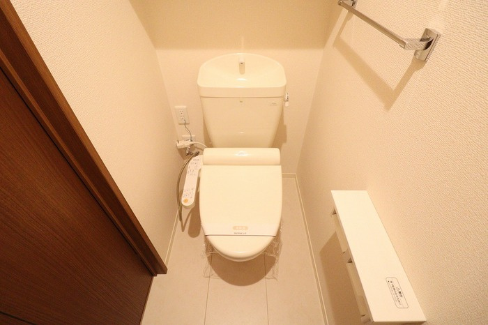 ラ・ペジブル Bのトイレ|温水洗浄暖房便座