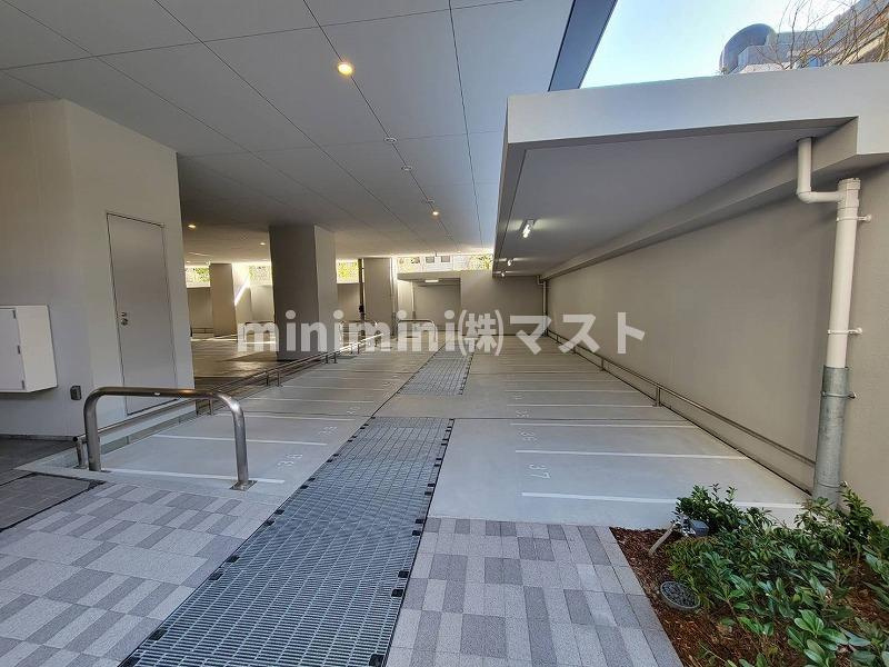 プレミストタワー靭本町のロビー