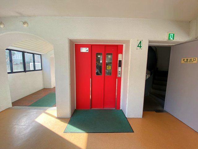 カサベラ大蔵谷のエントランス