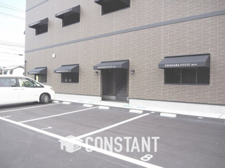 【駐車場】