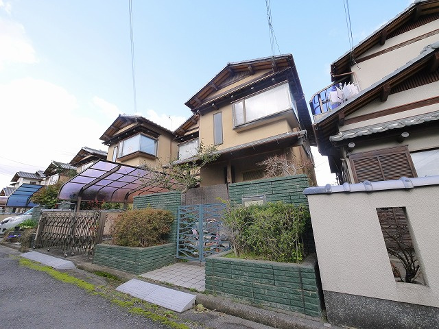 鹿野園町貸家の外観
