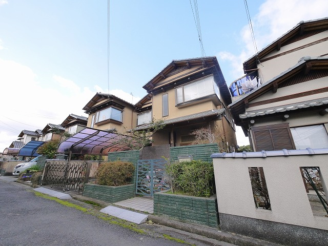 鹿野園町貸家の外観