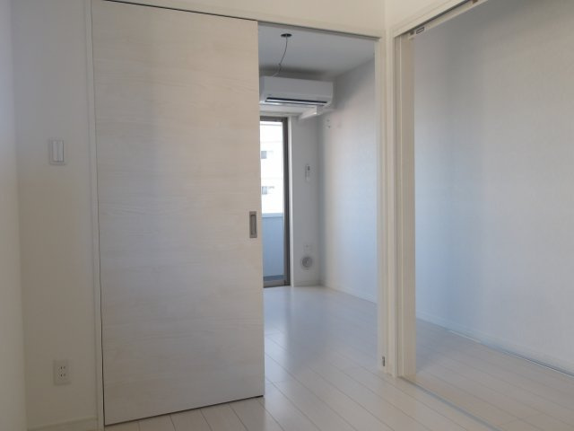 Grazie船橋の洋室