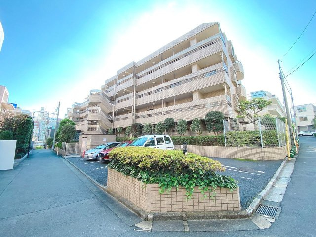 オーベル高田馬場の外観
