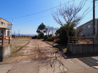【前面道路含む現地写真】