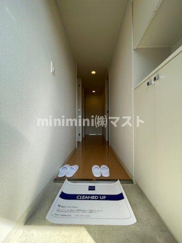 レジディア玉造の玄関