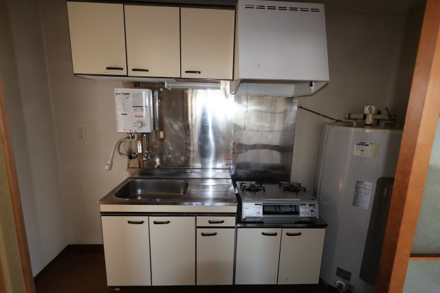 学校町高新貸家のキッチン