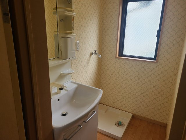 メゾン・レタージュの独立洗面台