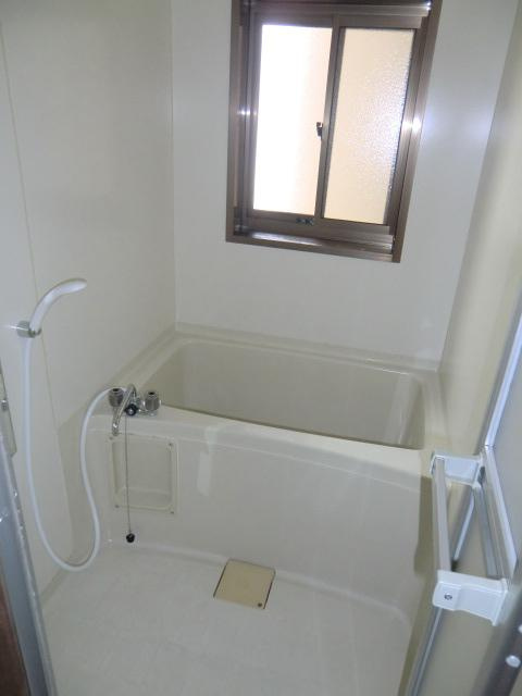 サンシンアパートの浴室