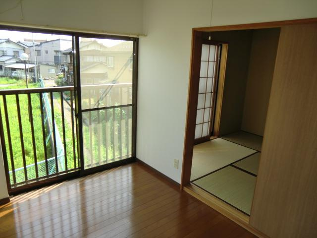 コーポ今庄の居間・リビング