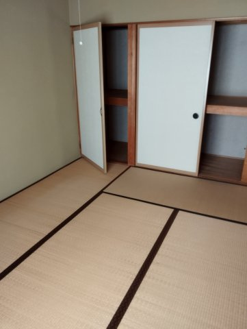 コスモコーポ昭和町の居間・リビング