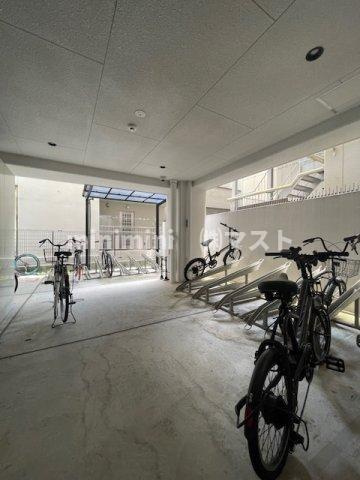 サンネクテール天満橋の駐車場