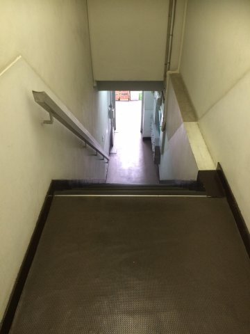 千代田区神田司町２丁目の事務所の玄関