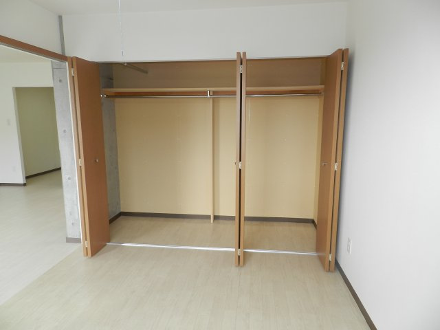 プレジャー室蘭駅前の収納