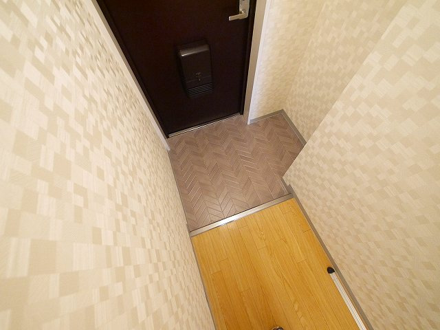 春日マンションの玄関|きれいな玄関です
