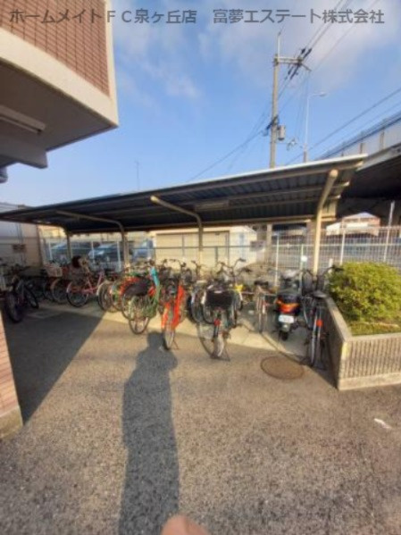 グランシャリオ高石のその他共用部分|駐輪場
