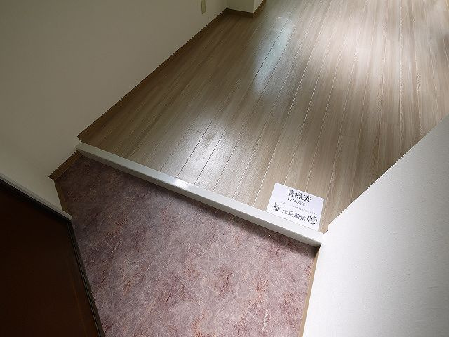 サンプラザ南京終の玄関|シンプルで使いやすい玄関です