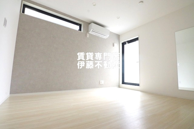 プリシェール杉栄の洋室