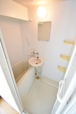 カターラなにわの浴室