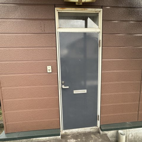 メゾン靜のエントランス