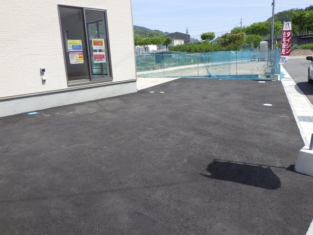 新築戸建　安佐北区三入3丁目（Ｎｏ．4／Ｎｏ．１３）の駐車場