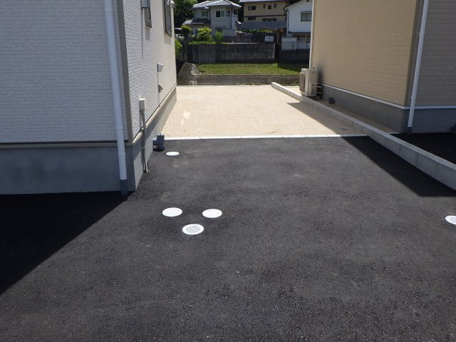 新築戸建　安佐北区三入3丁目（Ｎｏ．11／Ｎｏ．１３）の駐車場