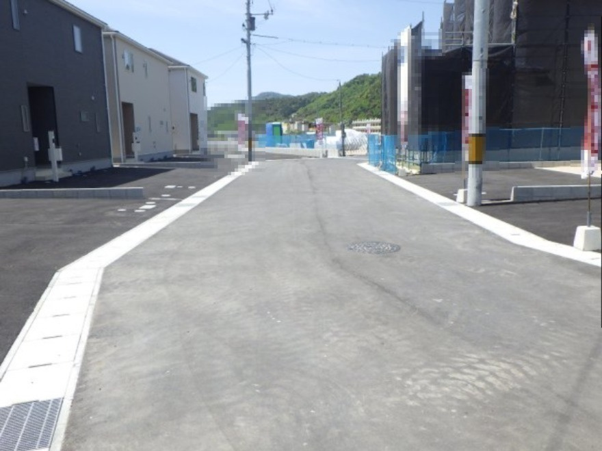 新築戸建　安佐北区三入3丁目（Ｎｏ．11／Ｎｏ．１３）の前面道路含む現地写真