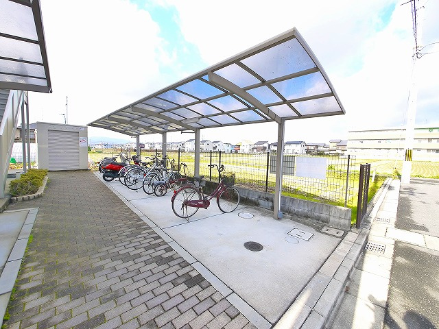 アムール野村Ⅰのその他共用部分|屋根付き駐輪場