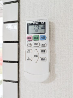 【設備】 | コーポミルフィー | エアコン用リモコンです