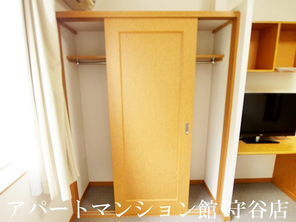 レオパレスグリューン守谷の収納