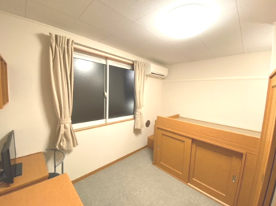 【居間・リビング】 | ブランポルト | 1階はフローリング、2階以上はカーペットタイプとなります。