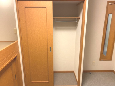 【収納】 | ブランポルト | 1階はフローリング、2階以上はカーペットタイプとなります。