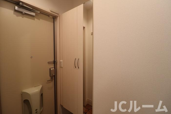 ロジュマン シュシュ Bの玄関