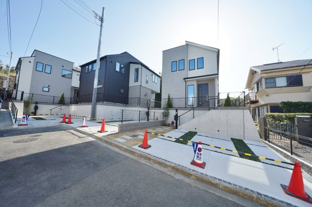 【保土ケ谷区境木町88-70新築戸建て３号棟】（初音ヶ丘小学校・橘中学校）の外観