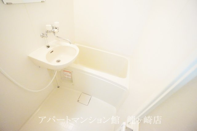 レオパレスビクトリーIの浴室