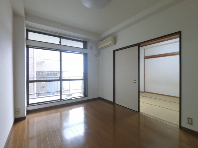 メゾン寿の寝室