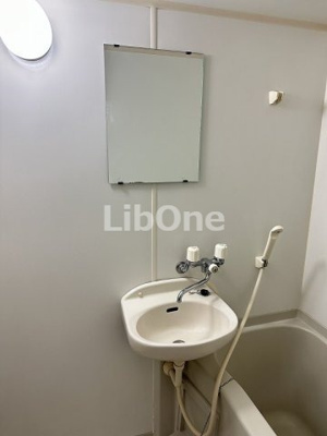 【洗面所】 | ヤサカハイムⅢ | バス内洗面台