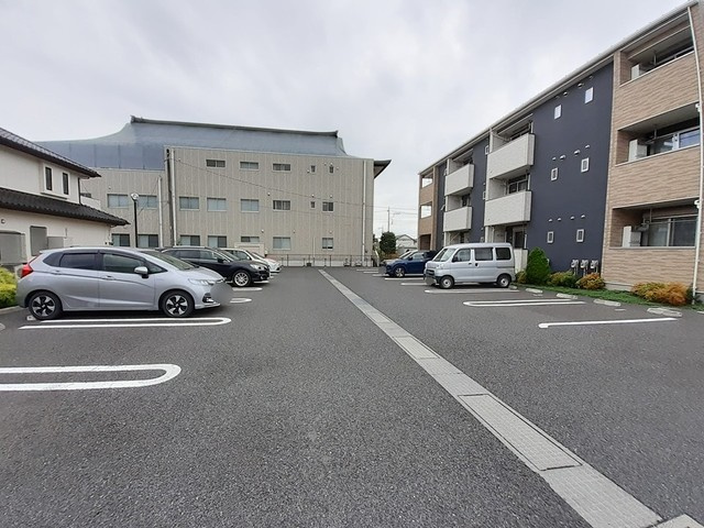 木村ロイヤルマンションⅦの駐車場|駐車場