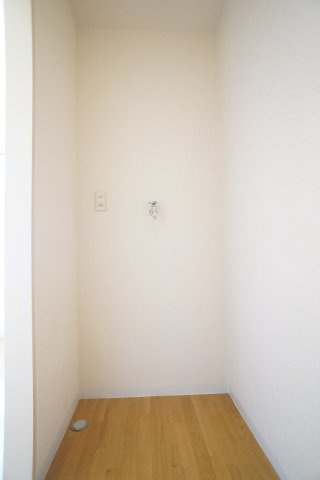 スプリングハイツの設備|室内洗濯機置場