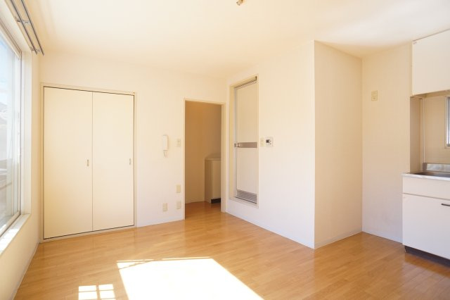 スプリングハイツの居間・リビング