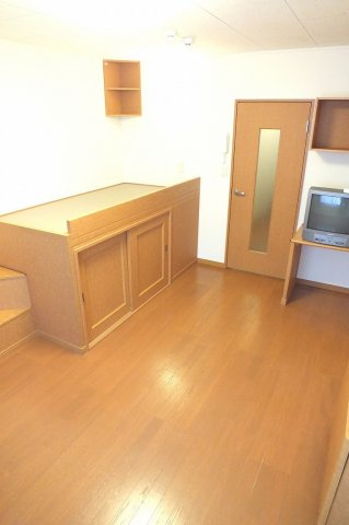 レオパレス富光の居間・リビング