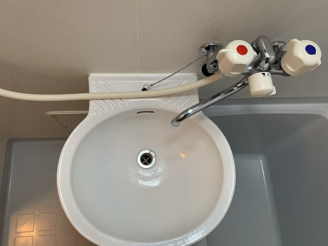 レオパレス富光の洗面所