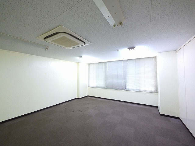 カイモト第三ビルの内装