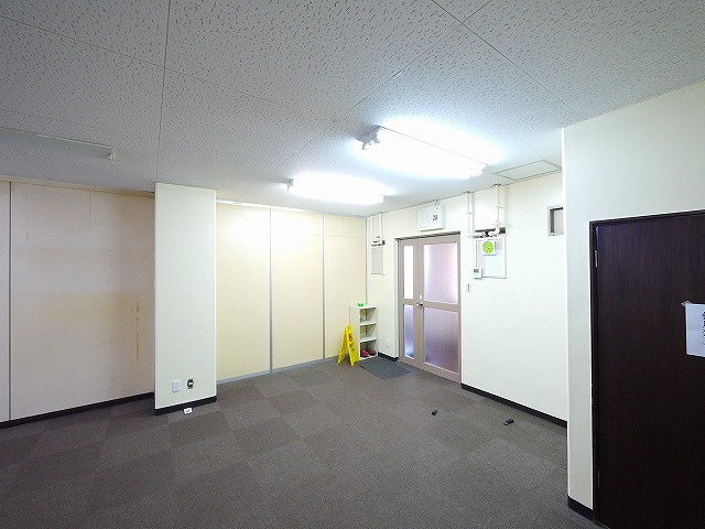 カイモト第三ビルの内装