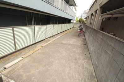 【その他共用部分】 | LaLa Kasuga | 駐輪場です。