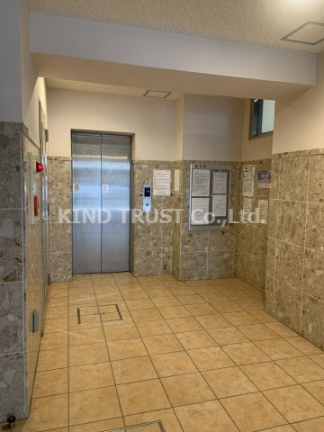 ラナップスクエア同心のロビー|ゆとりのあるロビーです