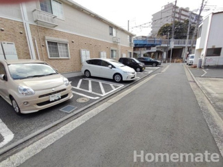 【駐車場】